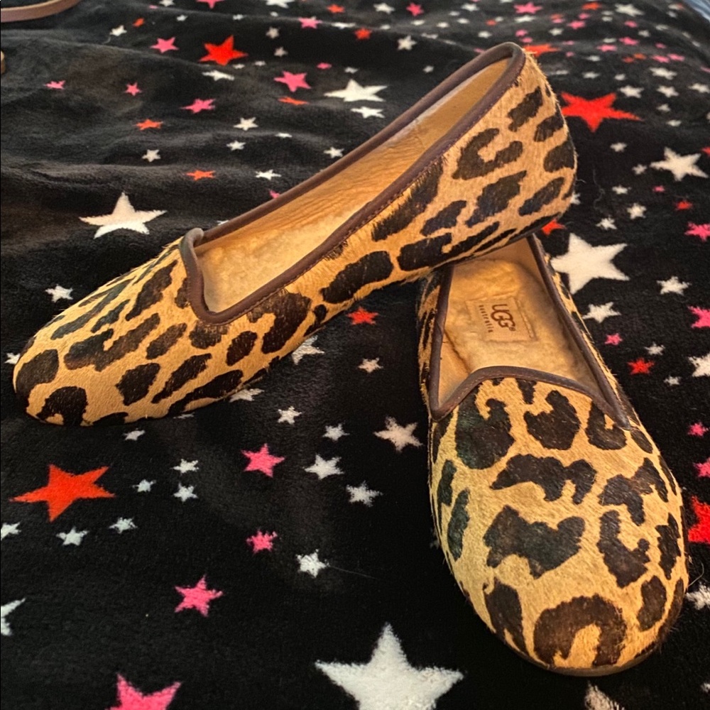 Like new leopard uggs